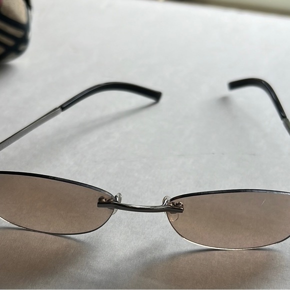 Burberry rimless sunglasses- eyeglasses - Picture 7 of 16